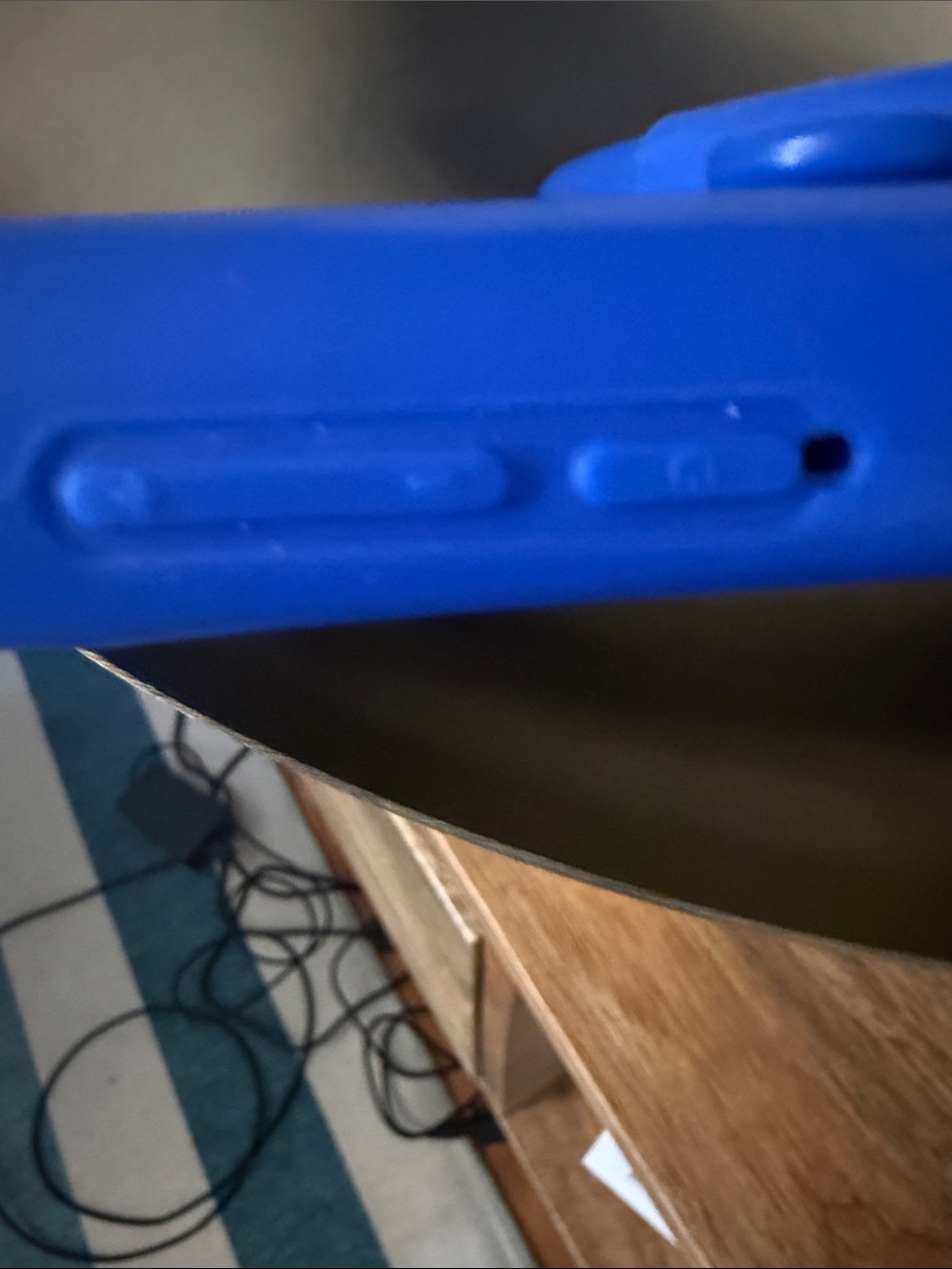 Blue Kids Tablet with Protective Case - Picture 4 of 4